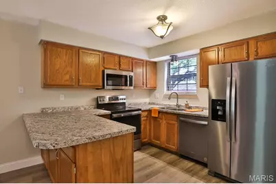 12966 Bryce Canyon Drive #B, Maryland Heights, MO 63043 - Photo 8