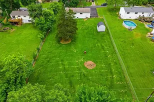 1267 Patrick Dr, Fenton, MO 63026 - Photo 2