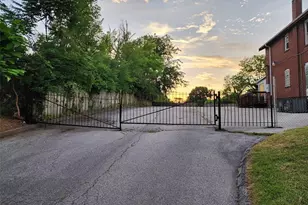 2801 Arlington Ave, Saint Louis, MO 63120 - Photo 8