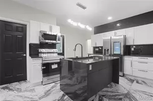 5245 Hamilton Ave, Saint Louis, MO 63136 - Photo 8