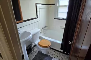 1468 70th St, Pagedale, MO 63133 - Photo 8