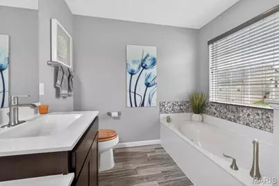 979 Crestwood Lane, O'Fallon, MO 63366 - Photo 32
