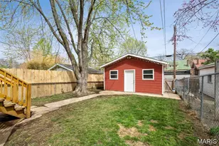 739 Dover Pl, Saint Louis, MO 63111 - Photo 16