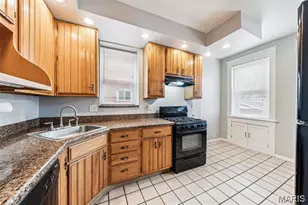 739 Dover Pl, Saint Louis, MO 63111 - Photo 12