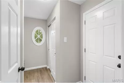 11269 Oak Hill Manor Drive, Bridgeton, MO 63044 - Photo 10