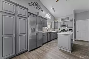1558 Prospect Lakes Dr, Wentzville, MO 63385 - Photo 8
