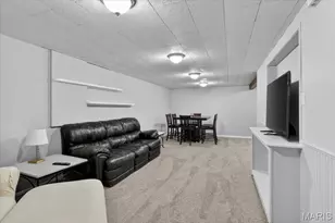 730 Samoa Dr, Saint Louis, MO 63126 - Photo 16