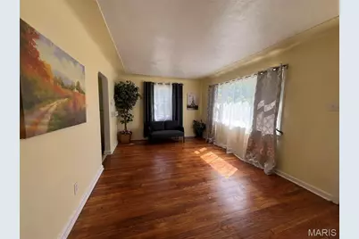 4198 Wright Avenue, Saint Ann, MO 63074 - Photo 2