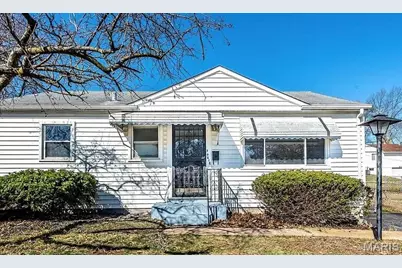 9618 De Porres Lane, Saint Louis, MO 63114 - Photo 2