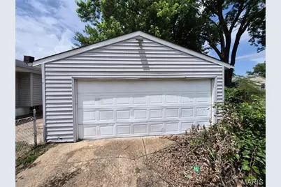 1201 June Avenue, Saint Louis, MO 63138 - Photo 20