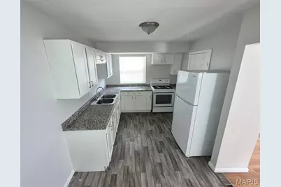 1201 June Avenue, Saint Louis, MO 63138 - Photo 6