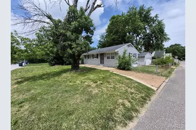 1201 June Avenue, Saint Louis, MO 63138 - Photo 18