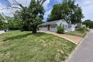 1201 June Ave, Saint Louis, MO 63138 - Photo 18