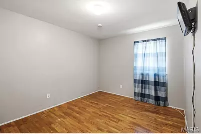 9745 Radio Drive, Saint Louis, MO 63123 - Photo 22