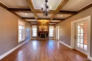 7219 Canterbury Dr, Saint Louis, MO 63121 - Photo 10