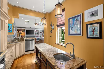 1911 Hickory Street, Saint Louis, MO 63104 - Photo 18