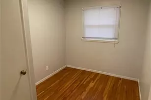 429 Shepley Dr, Saint Louis, MO 63137 - Photo 10