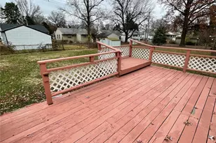 429 Shepley Dr, Saint Louis, MO 63137 - Photo 18