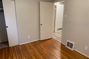 429 Shepley Dr, Saint Louis, MO 63137 - Photo 14