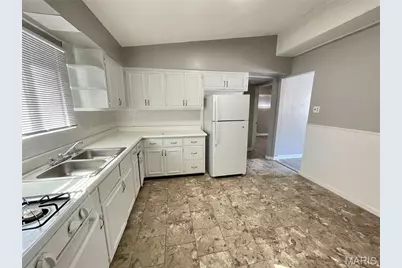1132 Lakeview Avenue, Saint Louis, MO 63138 - Photo 6