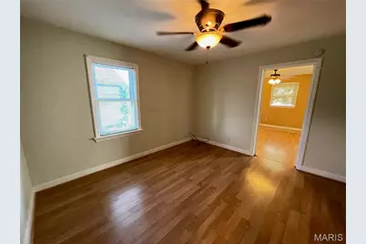 9855 Green Valley Drive, Saint Louis, MO 63136 - Photo 12