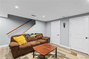 10694 Carroll Wood Way, Saint Louis, MO 63128 - Photo 30