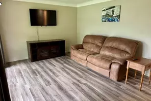 1460 St Louis St, Florissant, MO 63033 - Photo 4