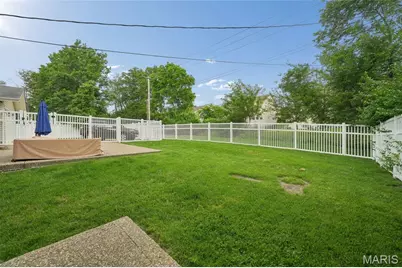 8 Sunnybrae Court, Ballwin, MO 63011 - Photo 32