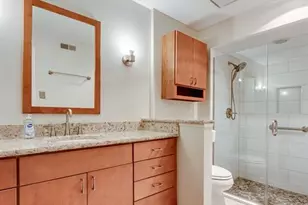5375 N Kenrick Parke Dr, Shrewsbury, MO 63119 - Photo 14