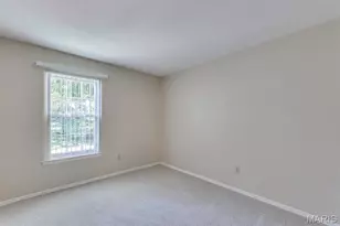 5375 N Kenrick Parke Dr, Shrewsbury, MO 63119 - Photo 16