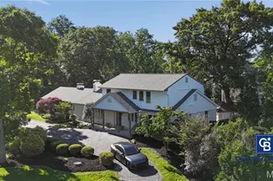 2 Almont, Ladue, MO 63124 - Photo 1