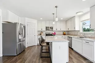 11051 Arbor Gardens Dr, Saint Louis, MO 63044 - Photo 8
