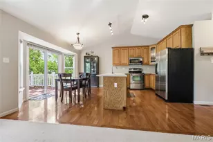 20 W Ofallon Dr, O'Fallon, MO 63366 - Photo 10