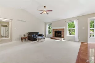 20 W Ofallon Dr, O'Fallon, MO 63366 - Photo 6