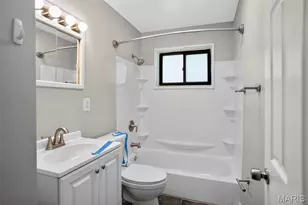 5563 Winchelsea Dr, Saint Louis, MO 63121 - Photo 26