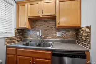 5563 Winchelsea Dr, Saint Louis, MO 63121 - Photo 18