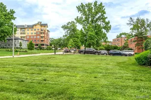 1 Delcrest Ct, Saint Louis, MO 63124 - Photo 22