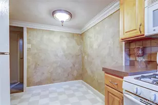 1 Delcrest Ct, Saint Louis, MO 63124 - Photo 12