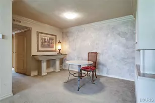 1 Delcrest Ct, Saint Louis, MO 63124 - Photo 8
