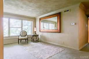 1 Delcrest Ct, Saint Louis, MO 63124 - Photo 6