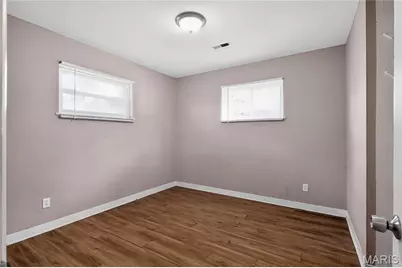 9446 Stansberry Avenue, Saint Louis, MO 63134 - Photo 14