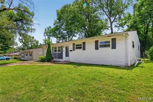 9446 Stansberry Ave, Saint Louis, MO 63134 - Photo 2
