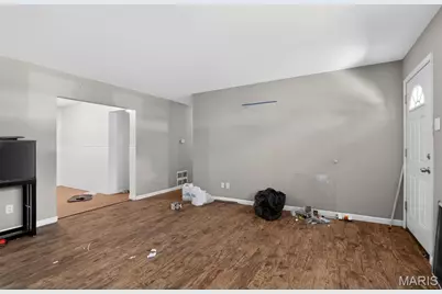 9446 Stansberry Avenue, Saint Louis, MO 63134 - Photo 14