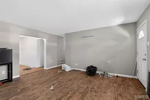 9446 Stansberry Ave, Saint Louis, MO 63134 - Photo 14