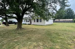 39665 Bernard Rd, Malden, MO 63863 - Photo 2