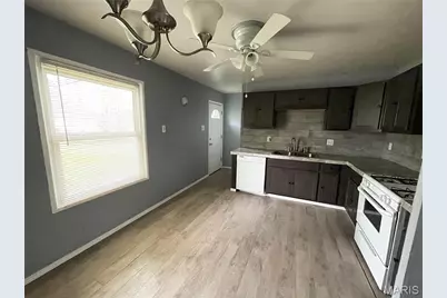 1335 Cabrillo Drive, Saint Louis, MO 63138 - Photo 6