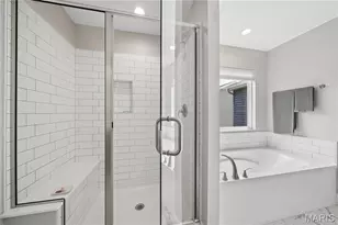 976 Brookfield Chase Ct, Florissant, MO 63031 - Photo 14