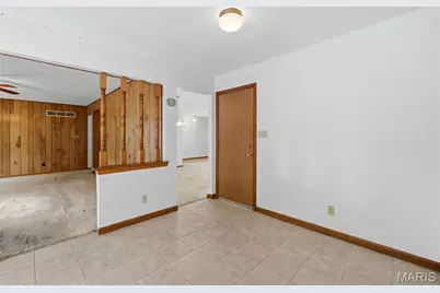 4472 Pinyon Jay Court, Saint Louis, MO 63128 - Photo 10