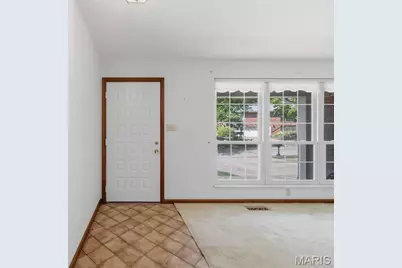 4472 Pinyon Jay Court, Saint Louis, MO 63128 - Photo 4