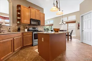 165 Carlton Point Dr, Wentzville, MO 63385 - Photo 14